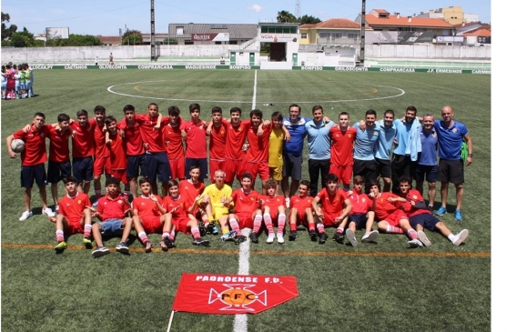 Sub-15 do Padroense FC sagraram-se campeões de série