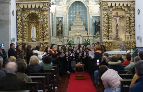 Concerto de Natal realizou-se hoje na Igreja Paroquial de São Tiago de Custóias
