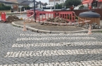Início das obras de rebaixamento do passeio na confluência da Rua da Avilhó com a Praceta da Avilhó