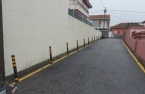 Colocação de dissuasores de estacionamento na Rua Ana Augusta Neves Teixeira
