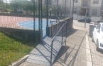 Colocação de rampa de acesso a cidadãos com mobilidade reduzida no ringue da Agra